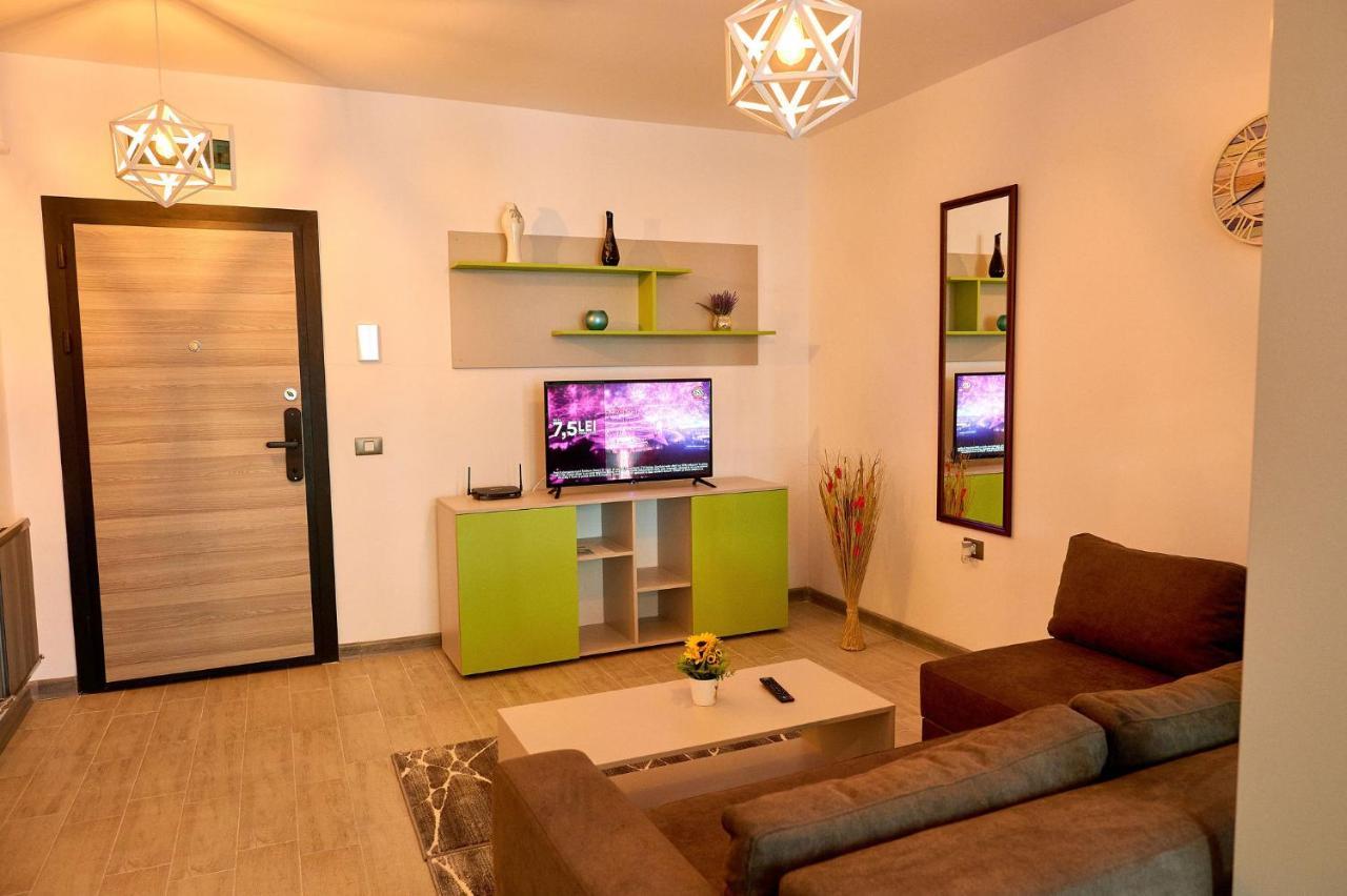Orizont Sea View Apartment- Spa N Pools Beach Resort Mamaia Exterior photo