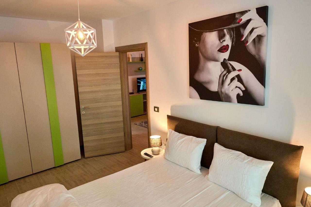 Orizont Sea View Apartment- Spa N Pools Beach Resort Mamaia Exterior photo